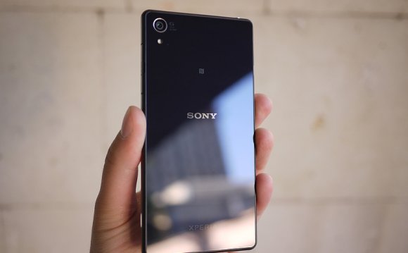 Обзор смартфона Sony Xperia