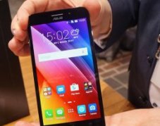 Asus Zenfone Max hands-on-Экран Asus Zenfone Max hands-on-Экран