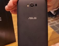 Asus Zenfone Max hands-on- Задняя панель Asus Zenfone Max hands-on- Задняя панель