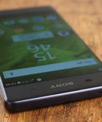 Обзор Sony Xperia XA: в шаге от флагмана